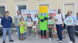 711 килограммов вторсырья сдали новосибирцы в экомобиль АО «САХ»