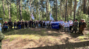 Деревянные унитазы и термоящики из пенопласта