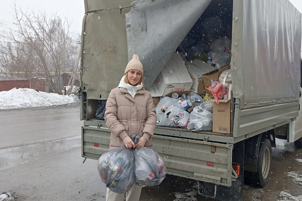 Полтонны вторсырья новосибирцы обменяли на семена цветов