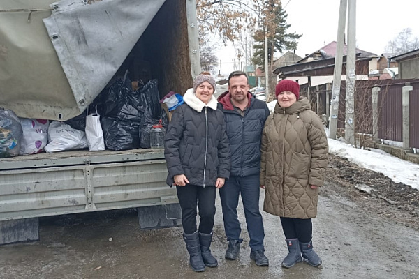 Полтонны вторсырья новосибирцы обменяли на семена цветов
