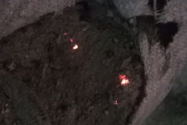 Неостывшая зола чуть не стала причиной пожара в Советском районе Новосибирска
